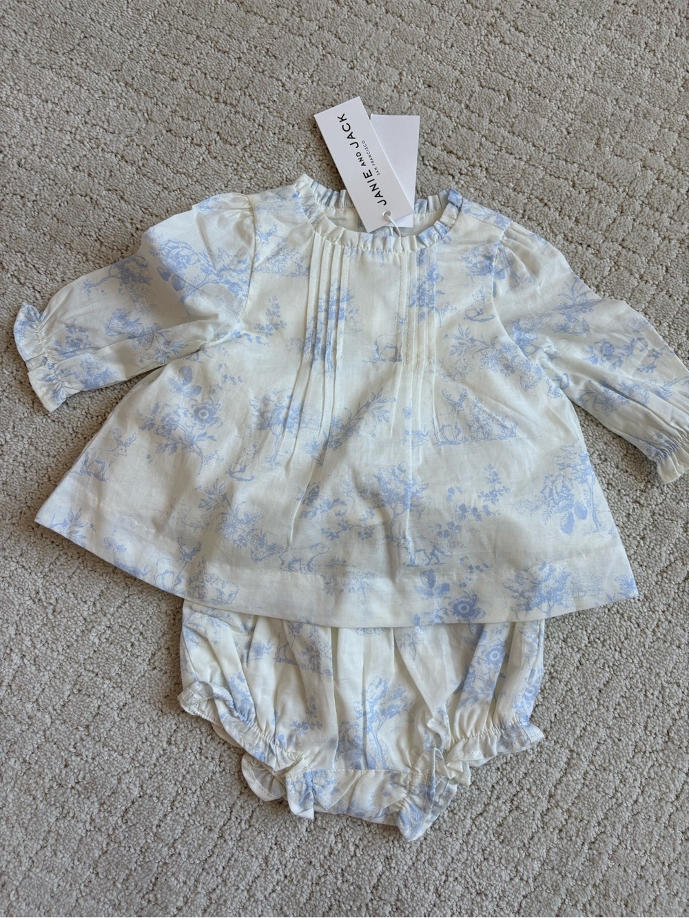 NWT Janie and Jack Baby Blue Floral Top & Bloomers Set